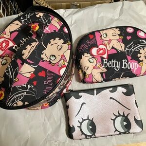 ❤️BETTY BOOP❤️TRAVEL MAKEUP TOILETRIES 3 PIECE SET, BIKER BOOP